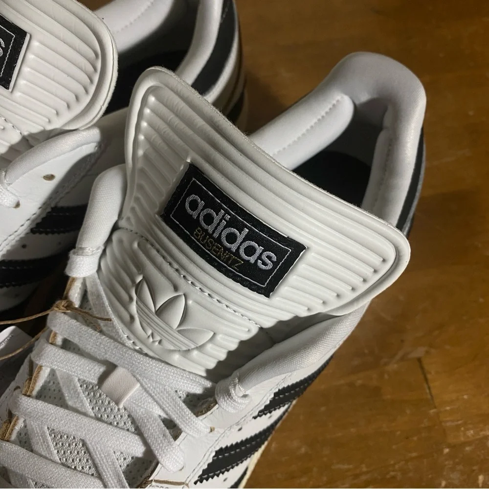 adidas dennis busenitz White Leather Black Off White Skateboarding - Size 9.5